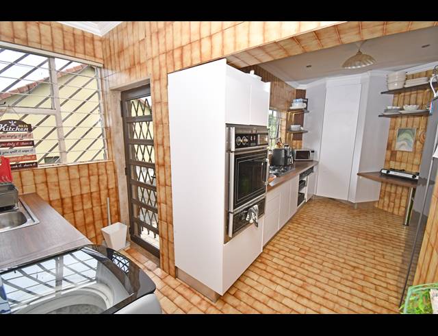 3 BEDROOM HOUSE FOR SALE IN BRAMLEY VIEW
